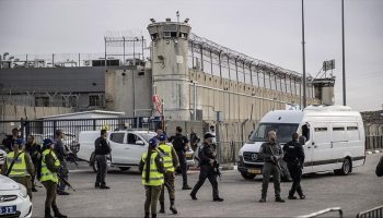 hamas israil hapishanelerindeki filistinliler insanlik disi kosullar altinda WDzpUW45