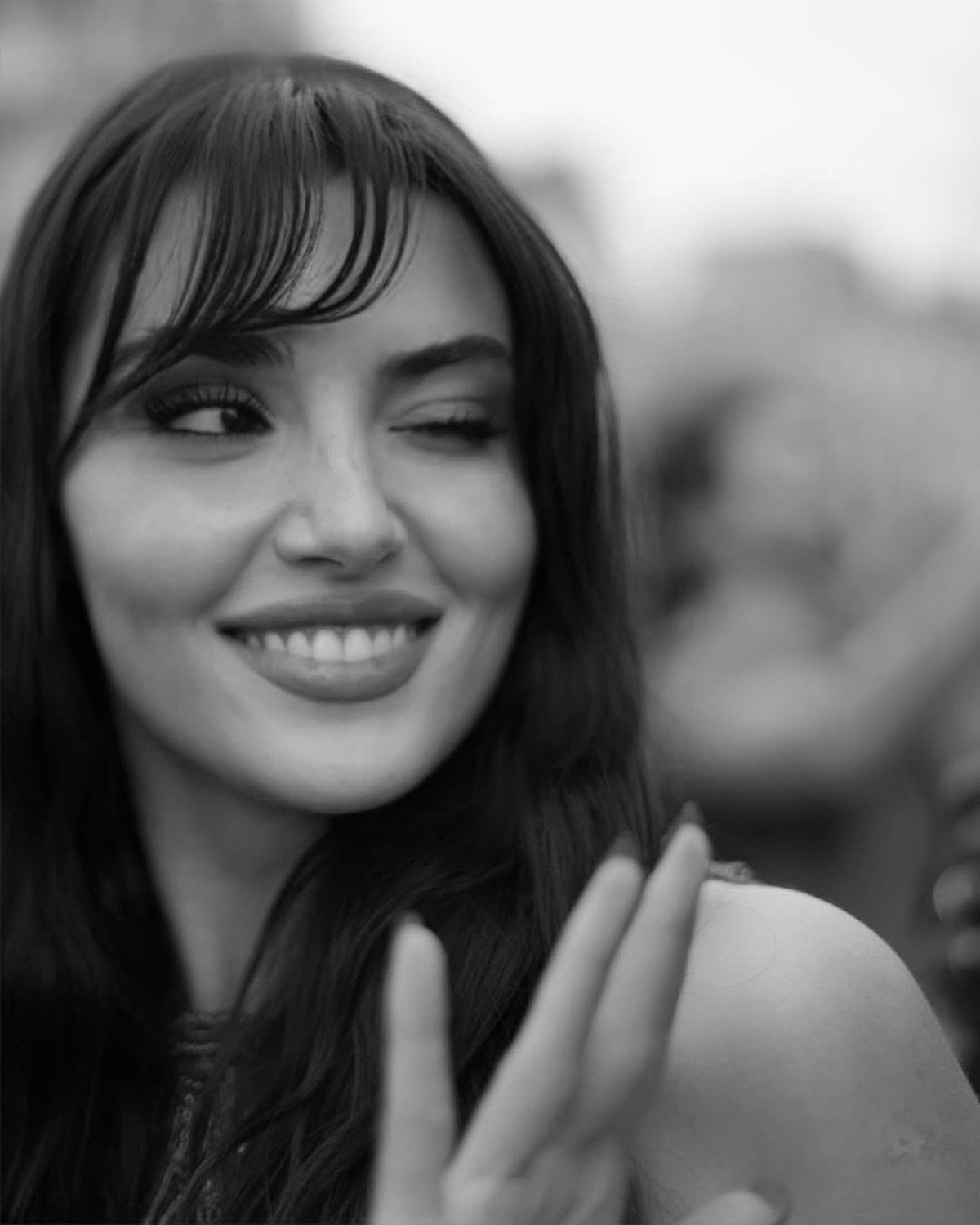 hande ercel paris moda haftasinda cizmeleri gundem oldu 1 AHCuHgWO