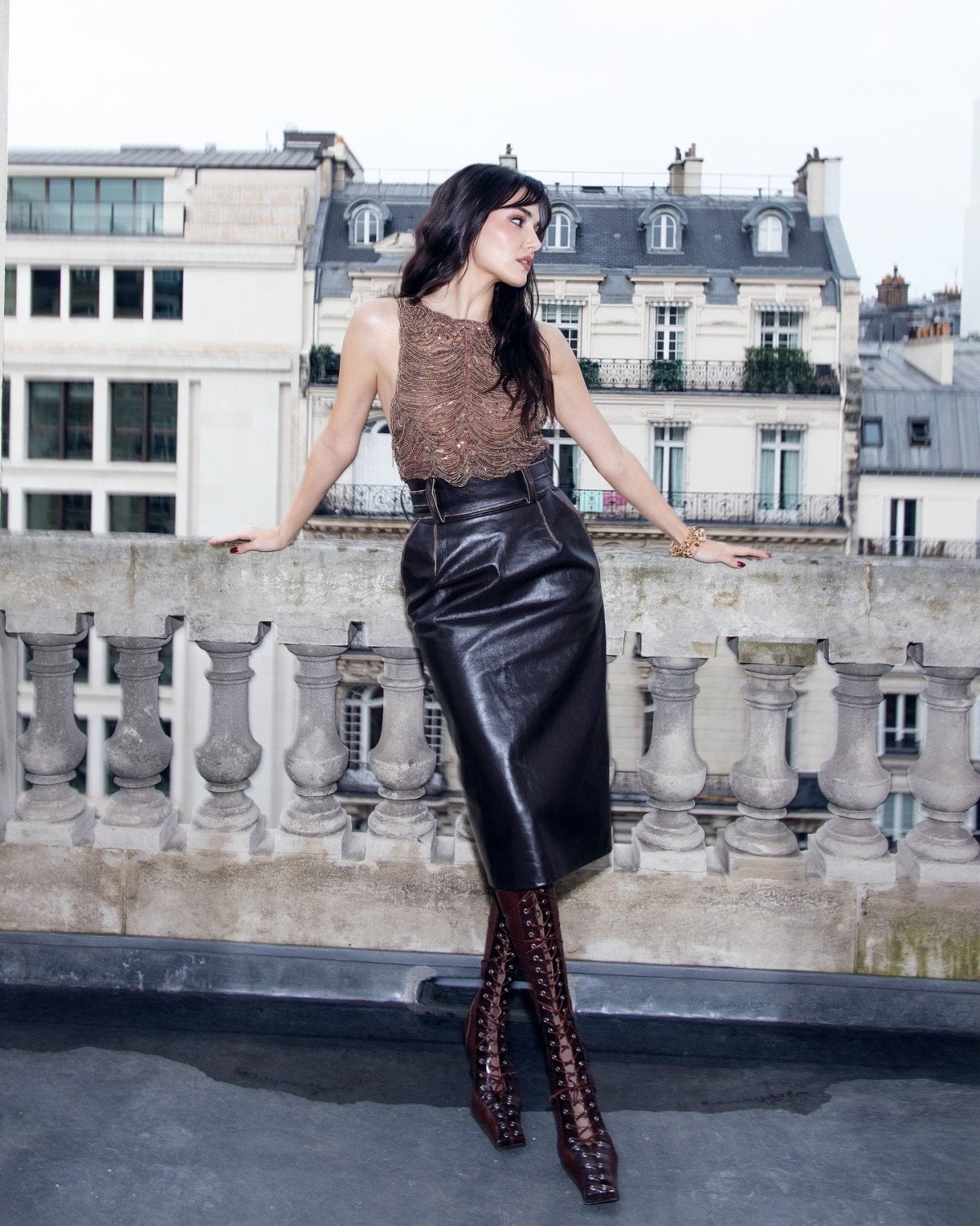 hande ercel paris moda haftasinda cizmeleri gundem oldu 5 1vlOpCQ8