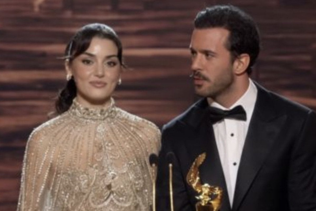 hande ercel suudi arabistanda duzenlenen joy awards odul toreninde arapca konustu 0