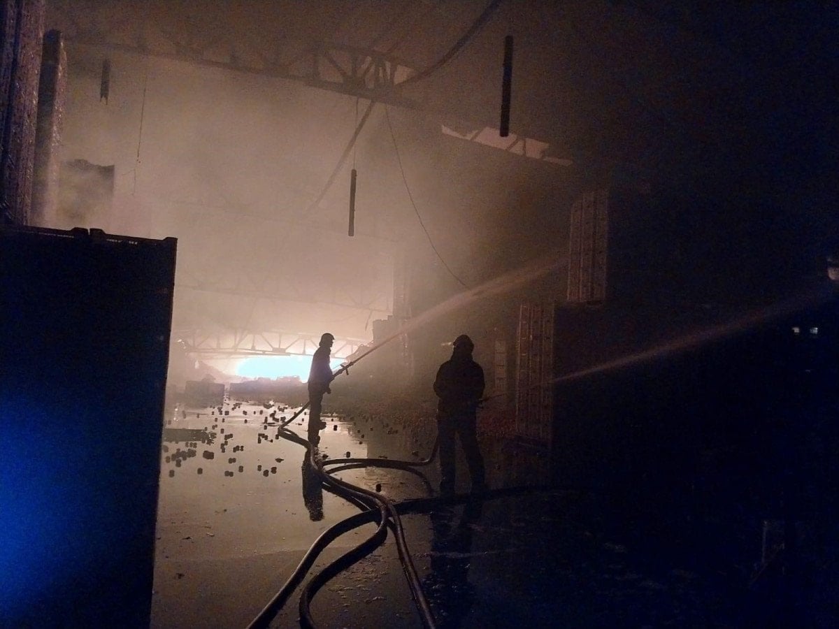 hatay narenciye paketleme fabrikasi alevlere teslim oldu 2 YzZ4GI9f