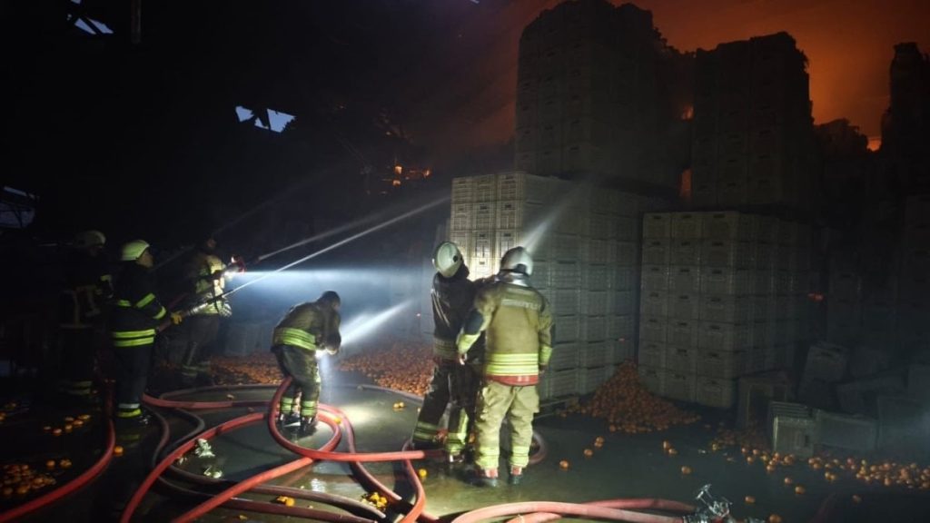 hatay narenciye paketleme fabrikasi alevlere teslim oldu 4zgsbkSw