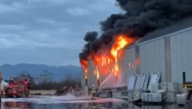 hatayda lastik deposunda yangin cikti Jfkc5ev9