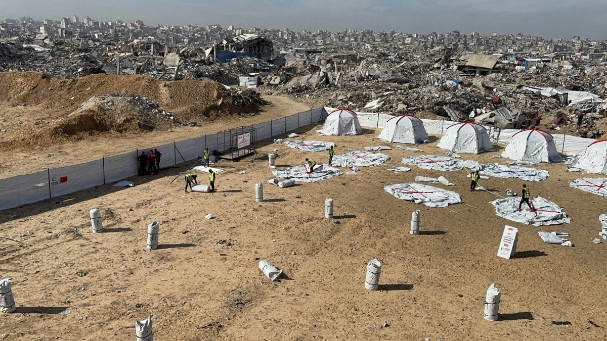 hayrat yardimdan gazzede 300 kisilik cadir kent 0 C9QSGwIO