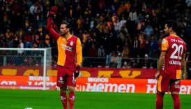 ilkay gundogan ve leroy sane eski takimlarina karsi sahada 2CSAVFNC