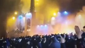 iranin baskenti tahranda cami atese verildi E2I2pJ5b