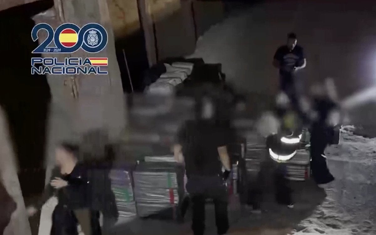 ispanyadaki gemiye uyusturucu sorusturmasinda istanbulda 10 supheli tutuklandi 3 A1uiJOPY