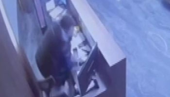 istanbul beylikduzunde siteye silahli saldirida guvenlik gorevlisi agir yaralandi 2Gu17qkX