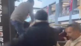 istanbulda alisveris merkezinde yer kiralama kavgasi U2bMeYv3