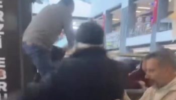 istanbulda alisveris merkezinde yer kiralama kavgasi U2bMeYv3