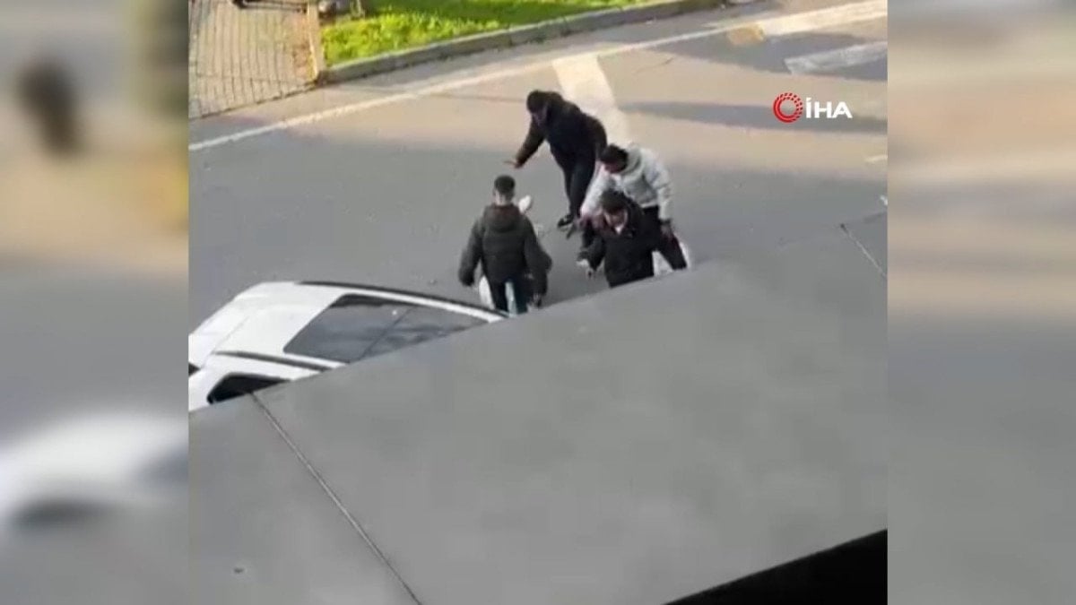 istanbulda bir garip kavga kavga ettigi kisiye boncuklu silahla ates etti 1 tvK4Zm1K