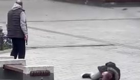 istanbulda silahla vurdugu kisinin basinda bekledi yw7KTEyx