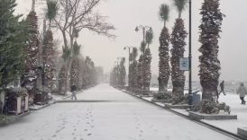 istanbulun silivri kesimleri gune lapa lapa karla uyandi fQDYnV2P