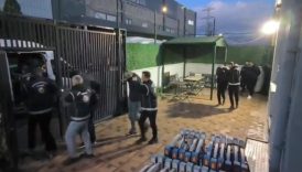 izmirde fuhus operasyonu 4 tutuklama 8VY8Fwbm