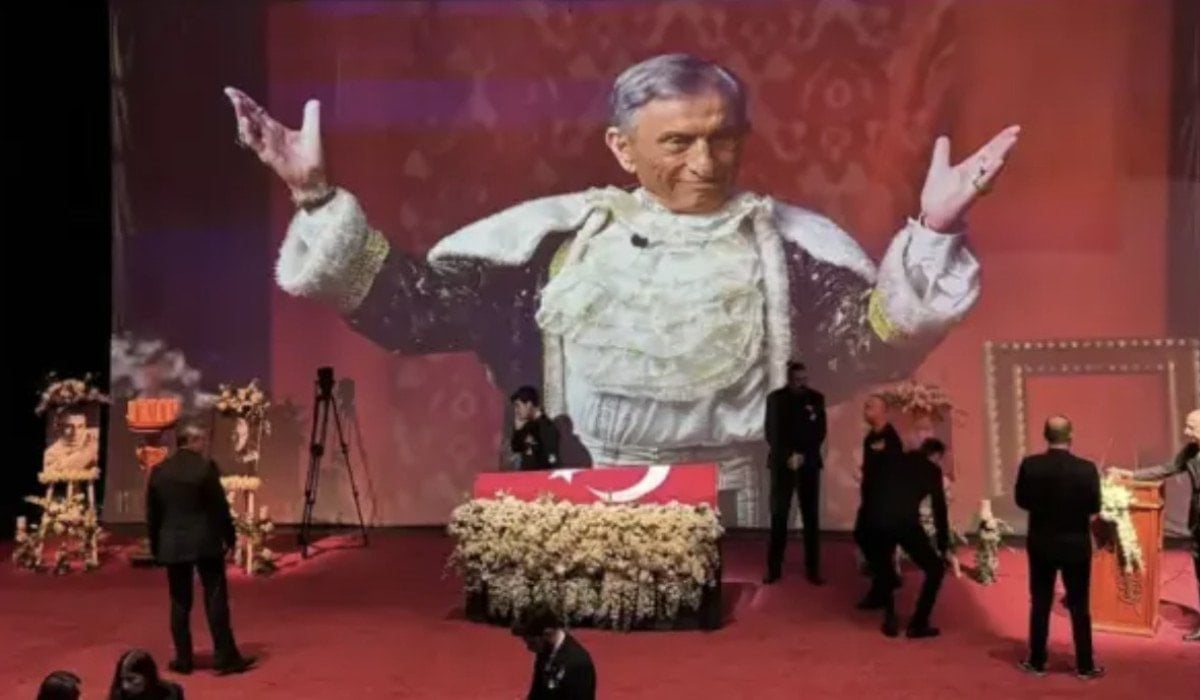 izzet gunay haldun dormenin cenazesinde fenalasarak yere yigildi 0 JH9f3ZMK