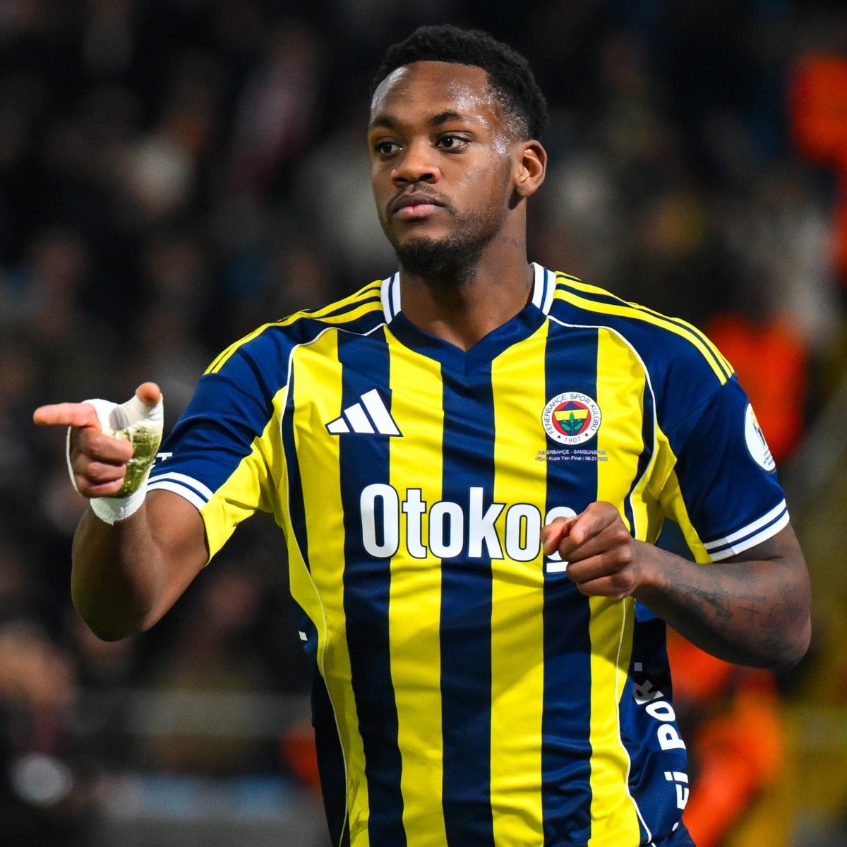 jhon duran transfer kararini fenerbahceye bildirdi 0 91mSrHry