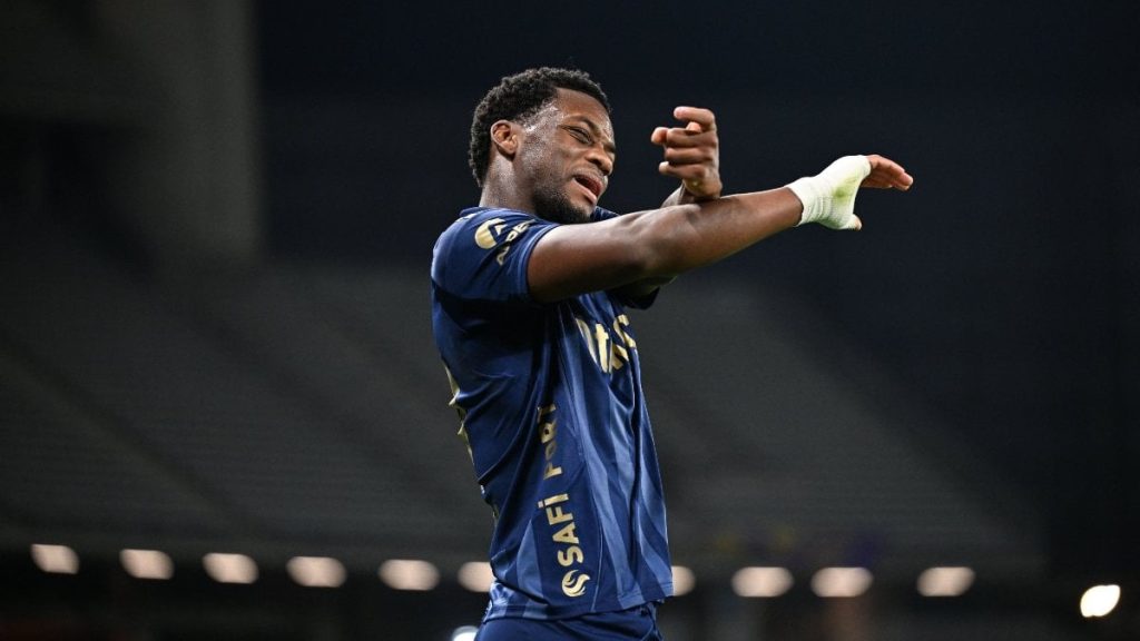 jhon duran transfer kararini fenerbahceye bildirdi QCUCnkZG