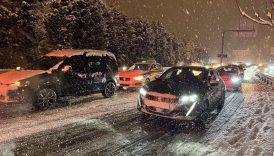 kar yagdi istanbulda trafik yuzde 80e cikti DFzSfnA7