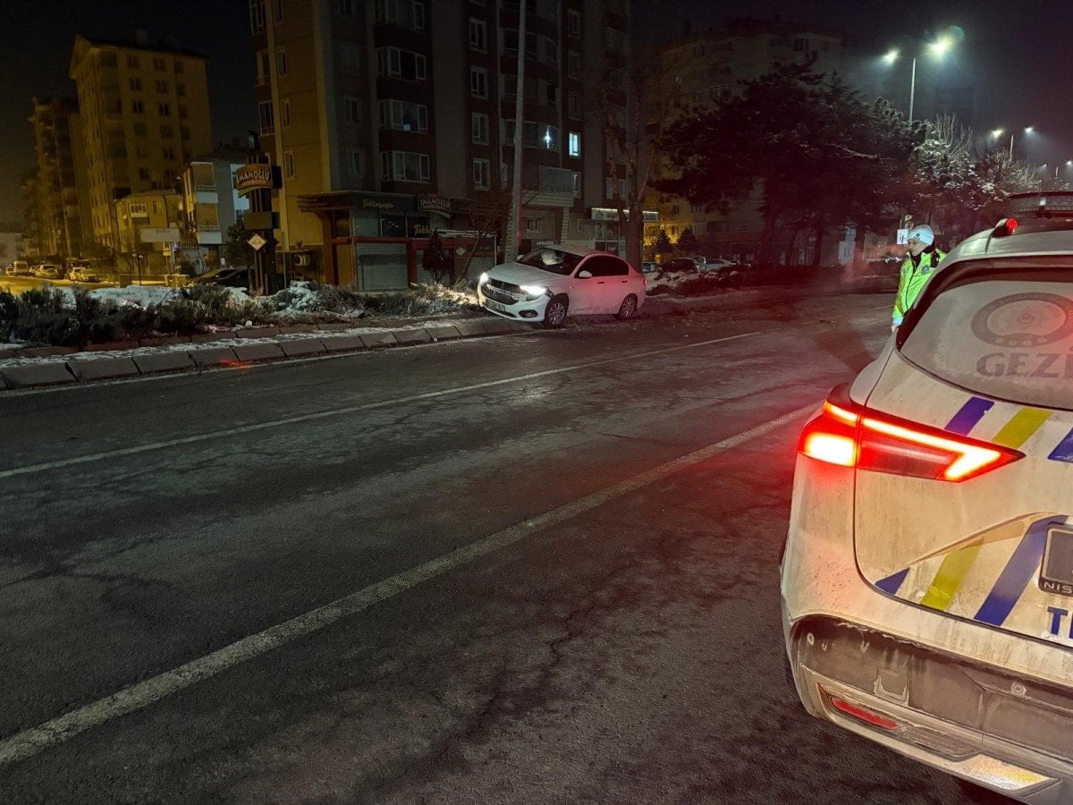 kayseride alkollu surucu kazaya karisti 0 iHwQHq5m