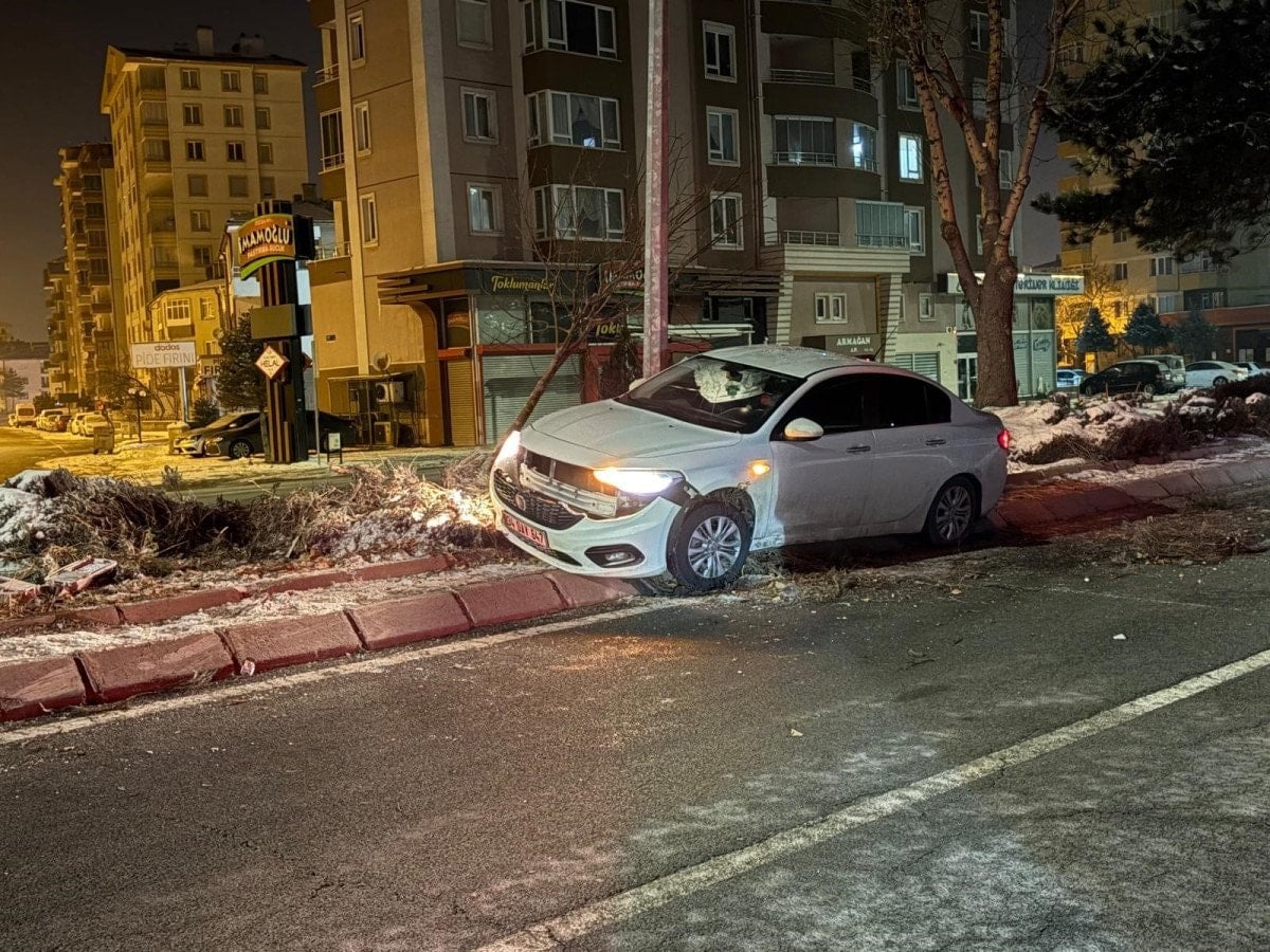 kayseride alkollu surucu kazaya karisti 1 UrWSTueD