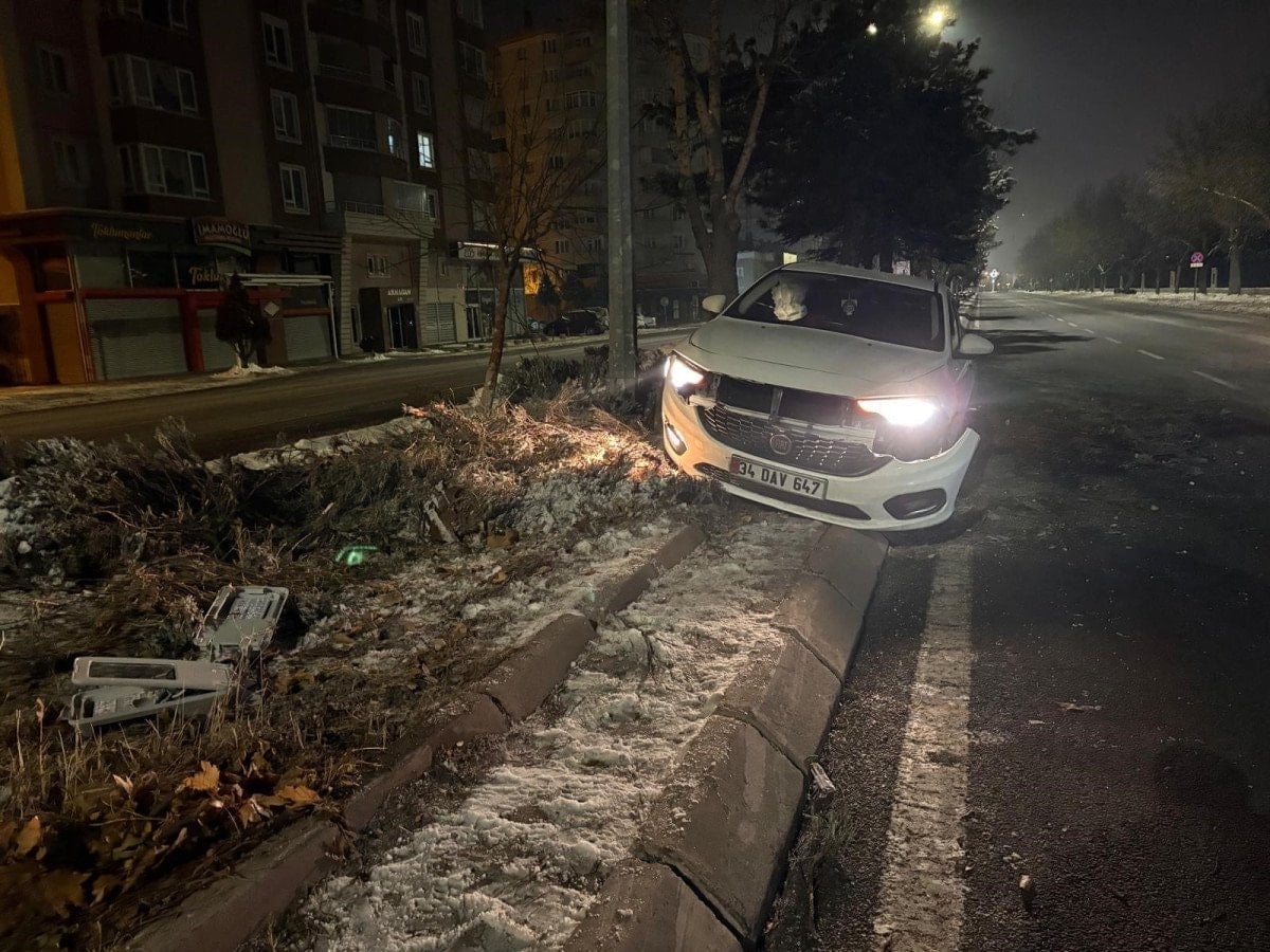 kayseride alkollu surucu kazaya karisti 2 8naS2b5F