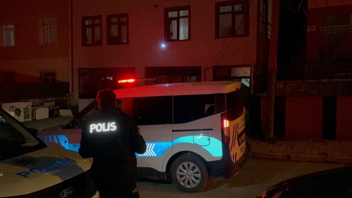 kayseride bir kadin tartistigi erkek arkadasini banyoda bicaklayarak oldurdu 0 XuBcbQ4F