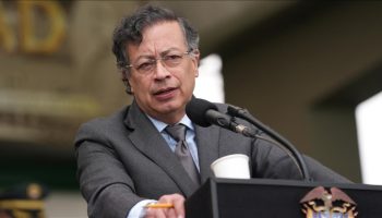 kolombiya cumhurbaskani petrodan abdye tepki genis katilimli miting duzenlenecek ncNXhn5p