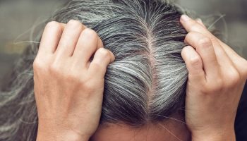 kuaforlerin gizli tutmak istedigi yontem beyaz saclar boyasiz nasil kapanir caagPKrE