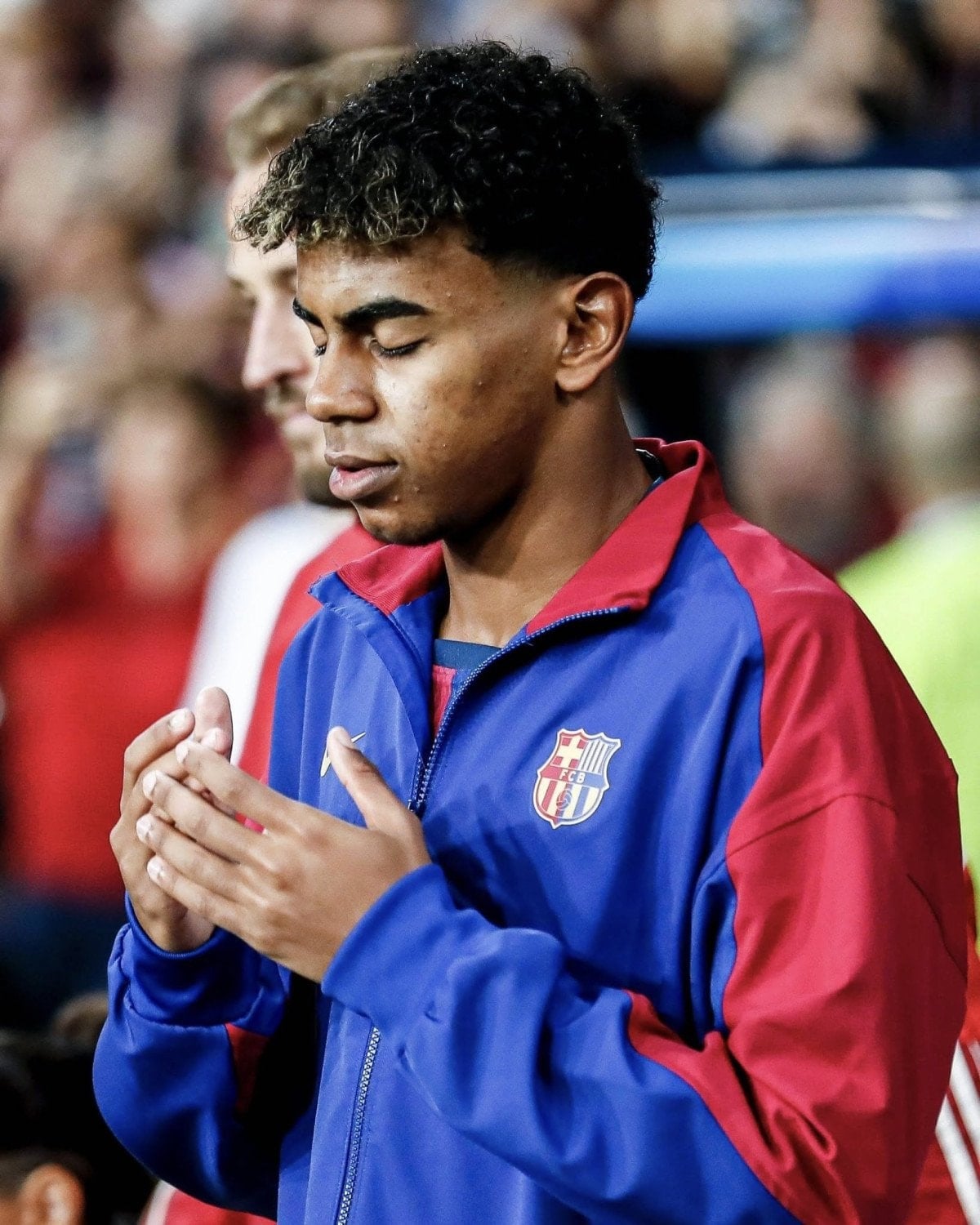 lamine yamal camiye giderseniz huzuru hissedersiniz 1