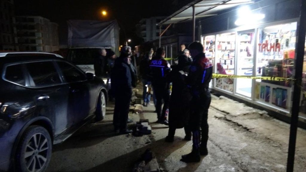 malatyada silahli saldirida 7 kisi yaralandi kkXuGV4B