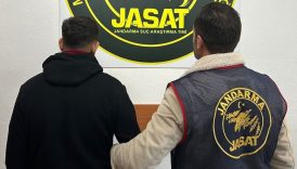 manisada 66 yil hapis cezasiyla aranan 18 yasindaki sahis yakalandi Ns64JWJ6