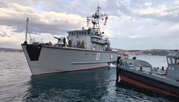 mayin tehlikesine karsi gorev yapacak gemiler karadenize acildi 9E78EAlf