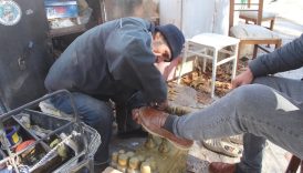 mersinde 67 yasindaki boyacinin ekmek mucadelesi aYvE33Lu