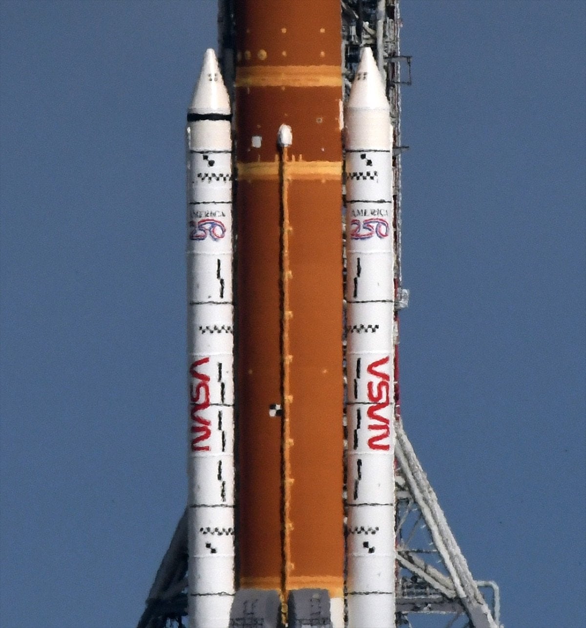 nasa 50 yil sonra aya insanli donus icin geri sayimda 8 vCccUwET