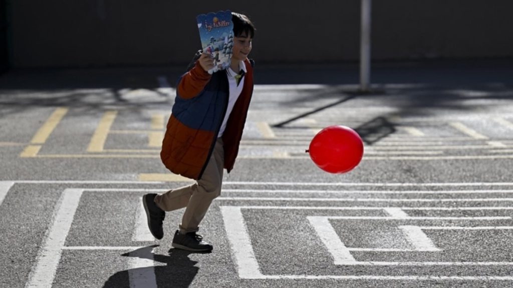 okullarda yariyil tatili icin son ders zili yarin calacak 6RMtDYtG