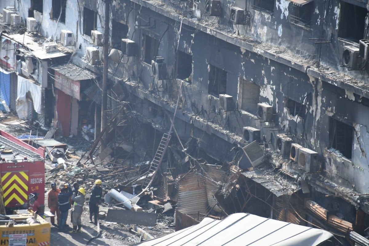 pakistandaki avm yangininda can kaybi artiyor 2 INAFVb5D