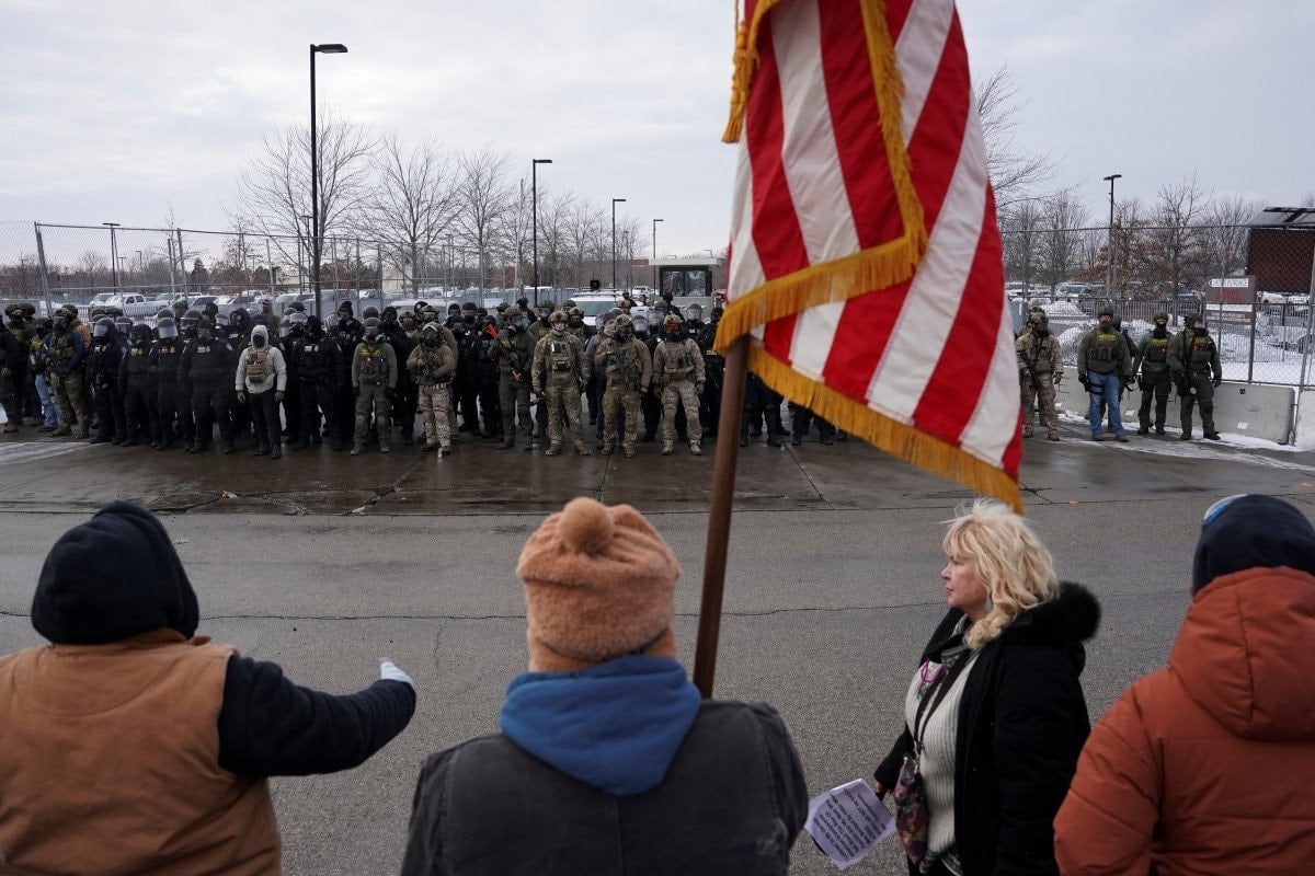 pentagon minnesotaya gondermek uzere 1500 asker hazirliyor iddiasi 0 rCPMOhL7