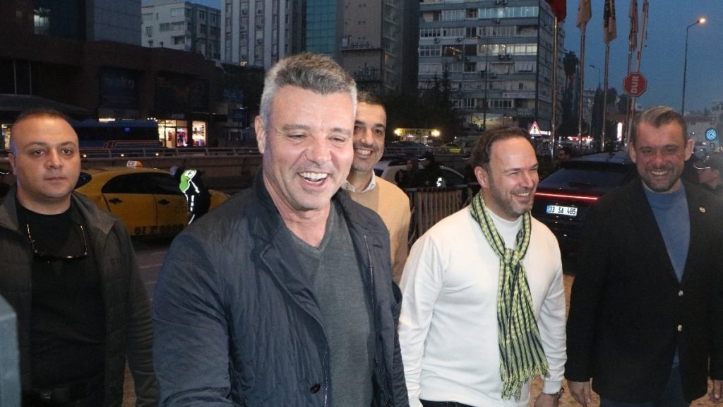 sadettin saran spor sube polislerine espri yapti BLsOqA2H