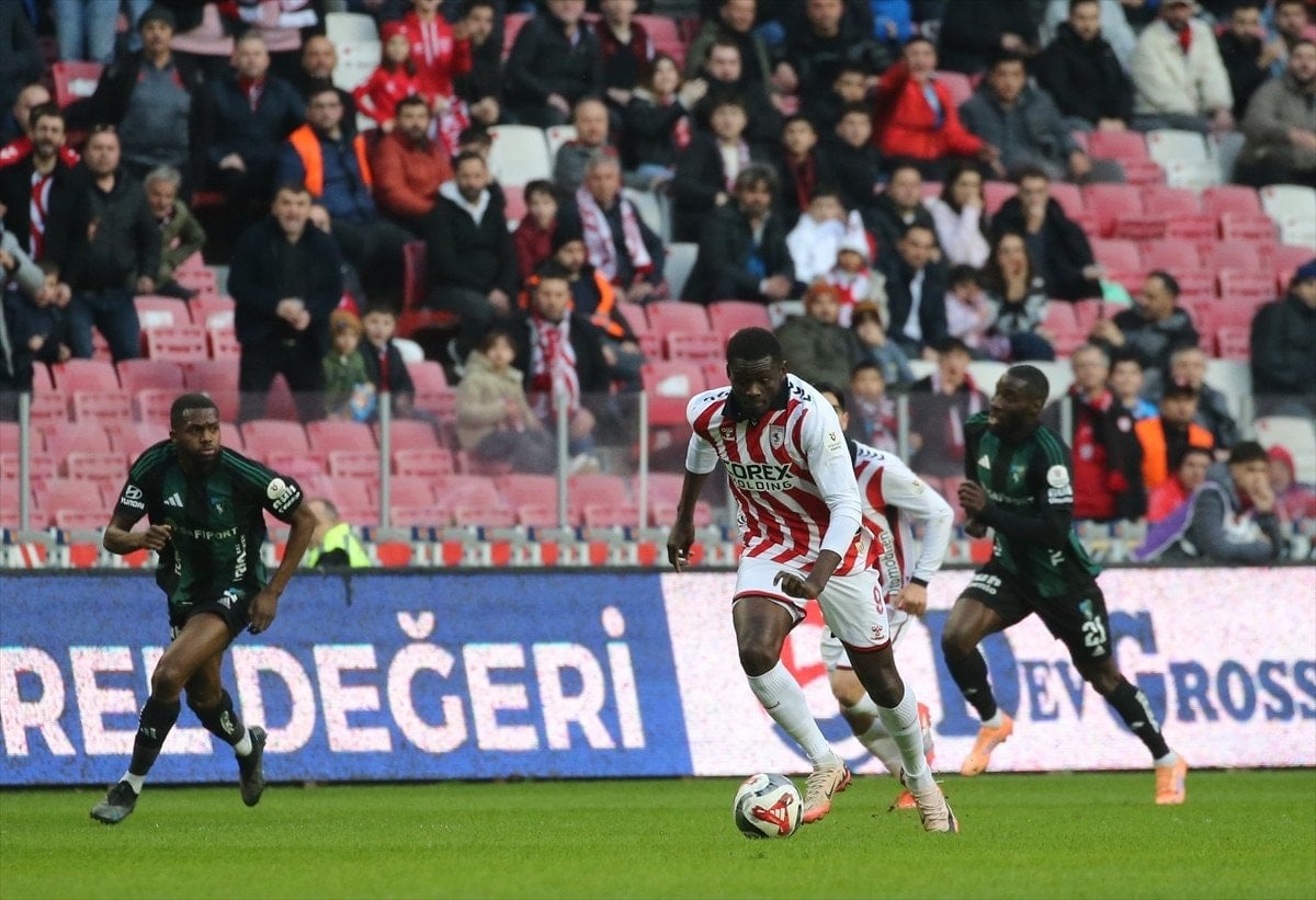 samsunspor kocaelispor macinda gol sesi cikmadi 0