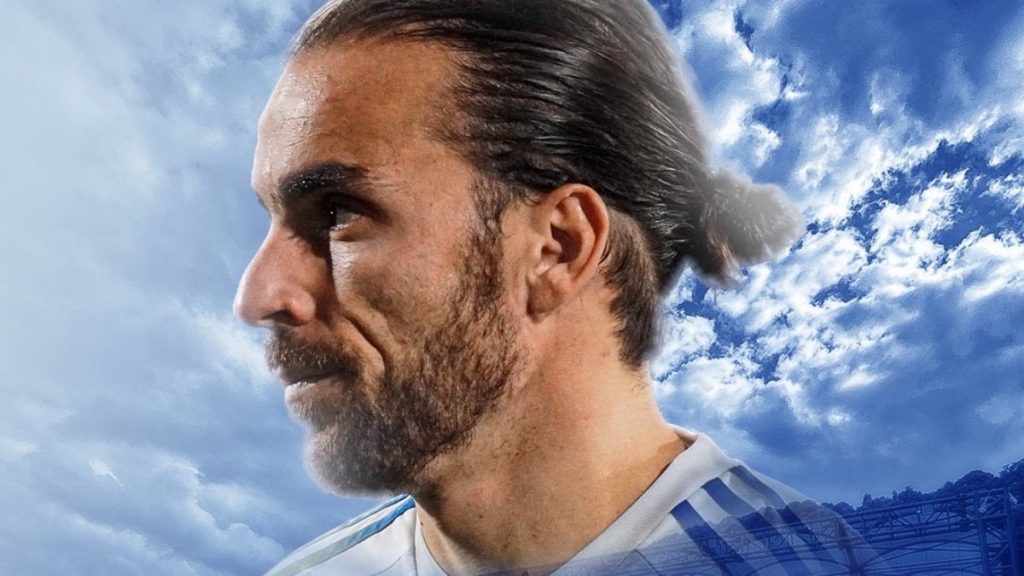 sariyer julien anziani ile vedalasti wCyv5ryi