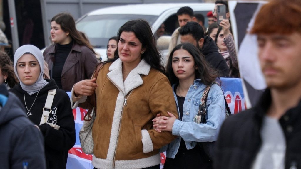 suriye saglik ekipleri sivillerin ypgsdg isgalinden kurtarilmasi icin hazir cSa1eBvz