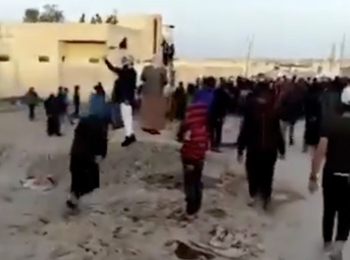 suriyede bazi asiretler teror orgutu ypgsdgye karsi suriye hukumetine destek acikladi 1 ctO2PsVQ