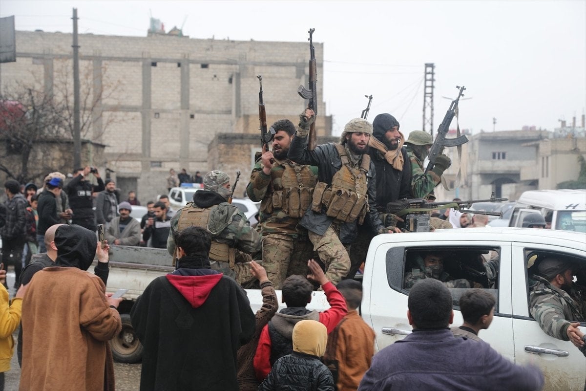 suriyeliler yuvalarina donmenin sevincini yasiyor soguk ve yagmura ragmen yuzleri guluyor 2 P4BCQgKw