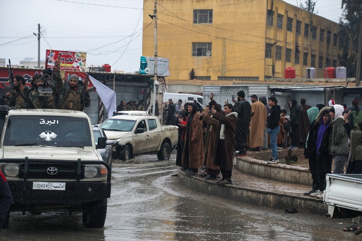 suriyeliler yuvalarina donmenin sevincini yasiyor soguk ve yagmura ragmen yuzleri guluyor 5 XfnKX5Rl