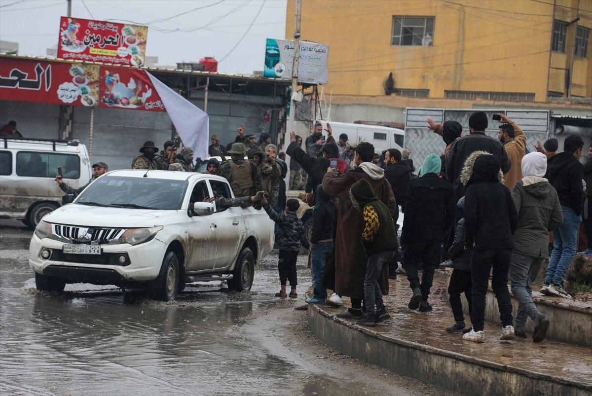 suriyeliler yuvalarina donmenin sevincini yasiyor soguk ve yagmura ragmen yuzleri guluyor 7 lnvQKIBK