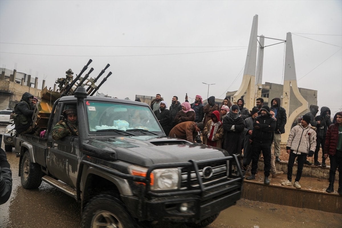 suriyeliler yuvalarina donmenin sevincini yasiyor soguk ve yagmura ragmen yuzleri guluyor 9 PrqAsFin