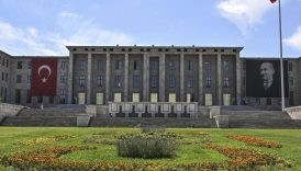 tbmmde transfer trafigi 37 vekil partisinden istifa etti FbVV9H8k