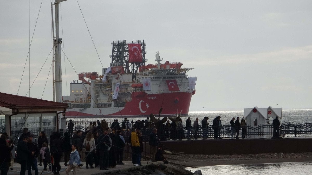 turkiyenin 6nci sondaj gemisi yildirim marmara denizine dogru yol aldi 3 vdHrtWJ6