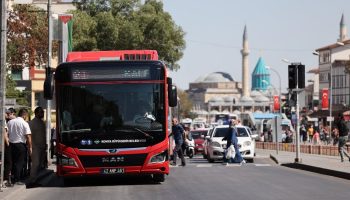 ugur ibrahim altay turkiyenin en ucuz ogrenci ulasimi konyada ZBlUux1x