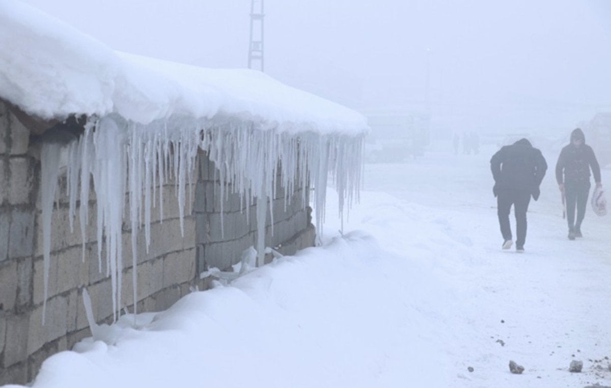 ulke genelinde soguklar devam ediyor kar yagisi surecek 0